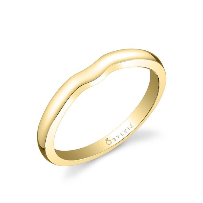 shiny shank wedding band in yellow gold