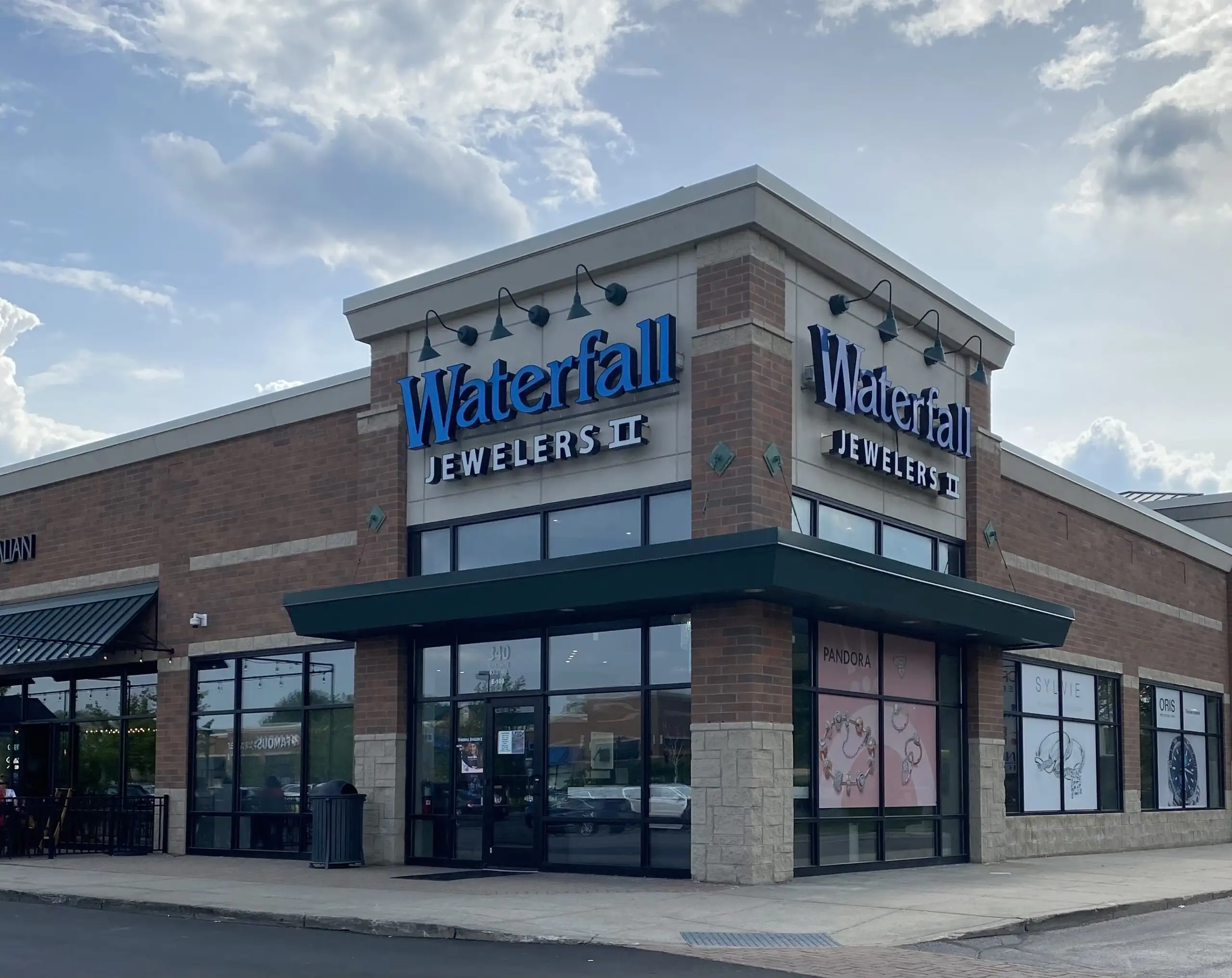 Waterfall Jewelers – White Lake