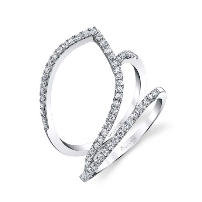 Modern Diamond Ring