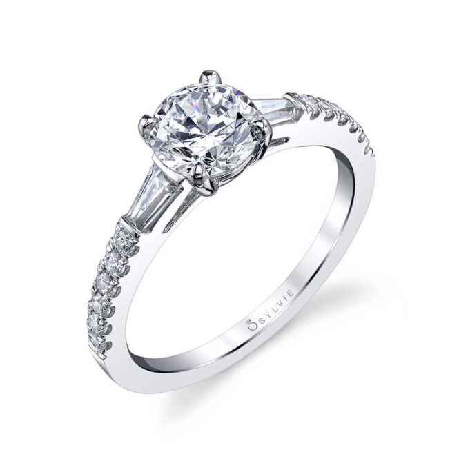 Modern Solitaire Engagement Ring