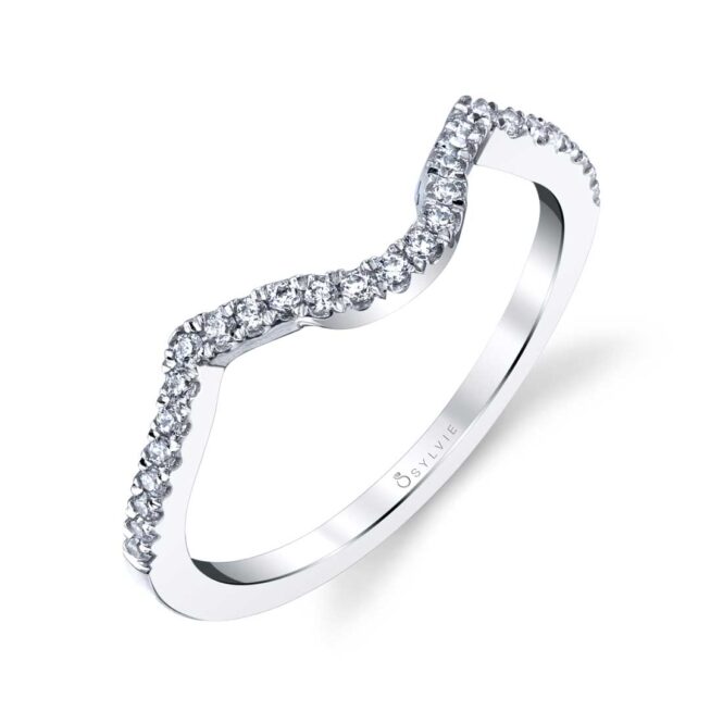 Pear Engagement Ring with Halo