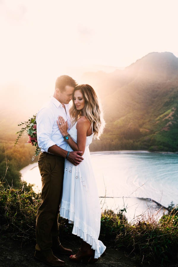 This Couples Koolauloa Hawaii Anniversary Shoot Free Trip Paradise 13 600x899