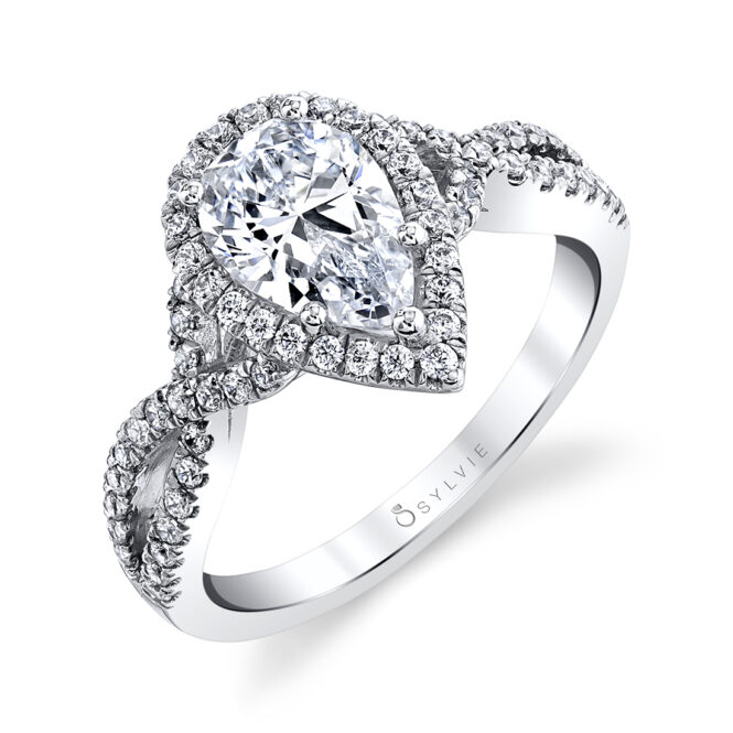 Oval Engagement Ring with Halo