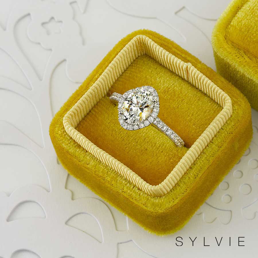 oval engagement rings