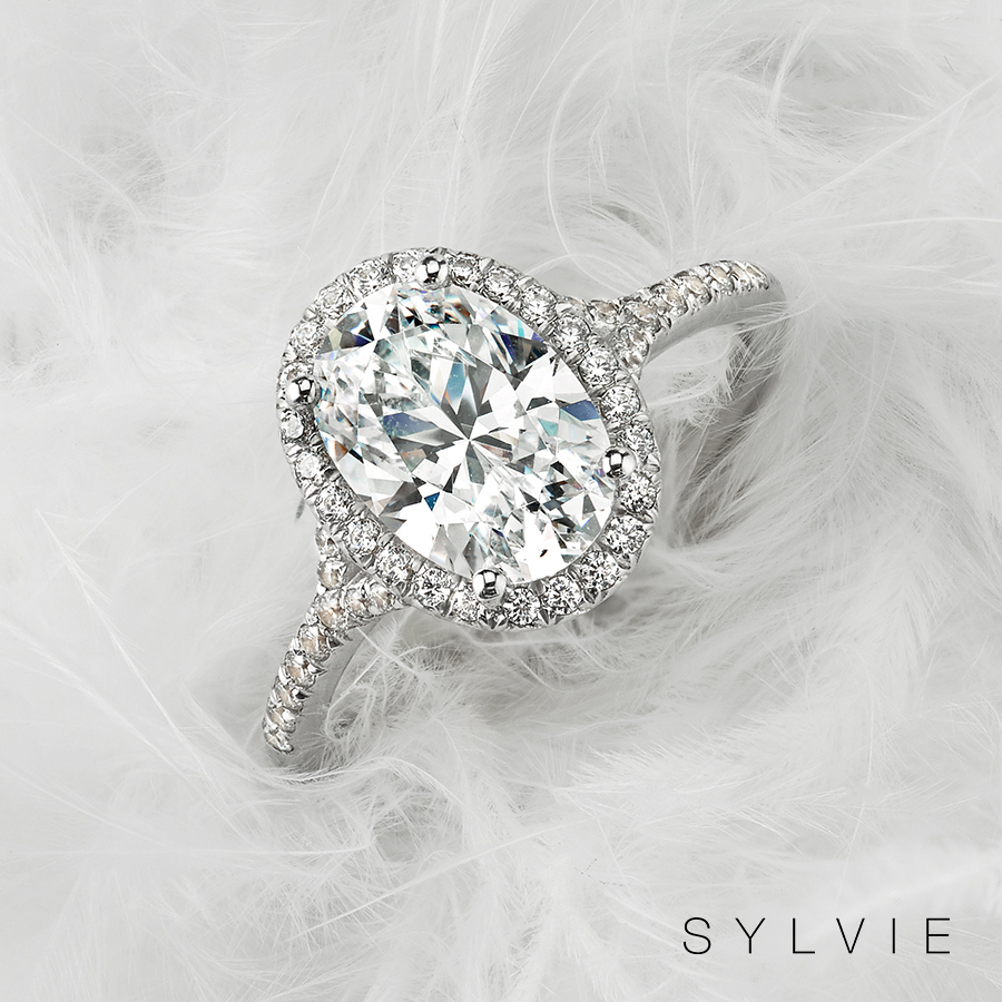 oval engagement rings