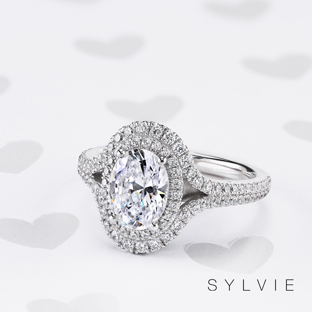 oval engagement rings