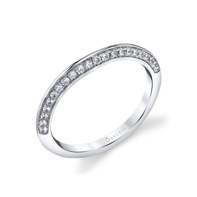 Round Cut Antique Engagement Ring - Livia