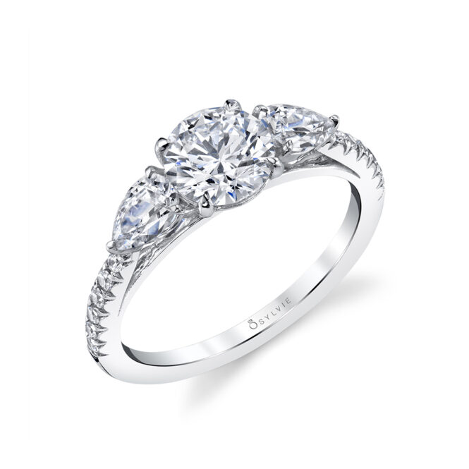 Round Cut Fishtail Wedding Band - Vanna