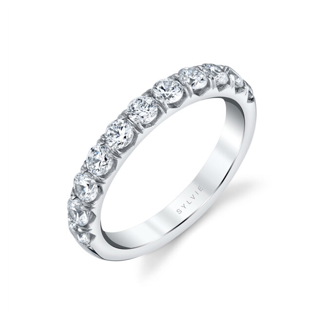 Profile image of a engagement ring with wide band - Aloria