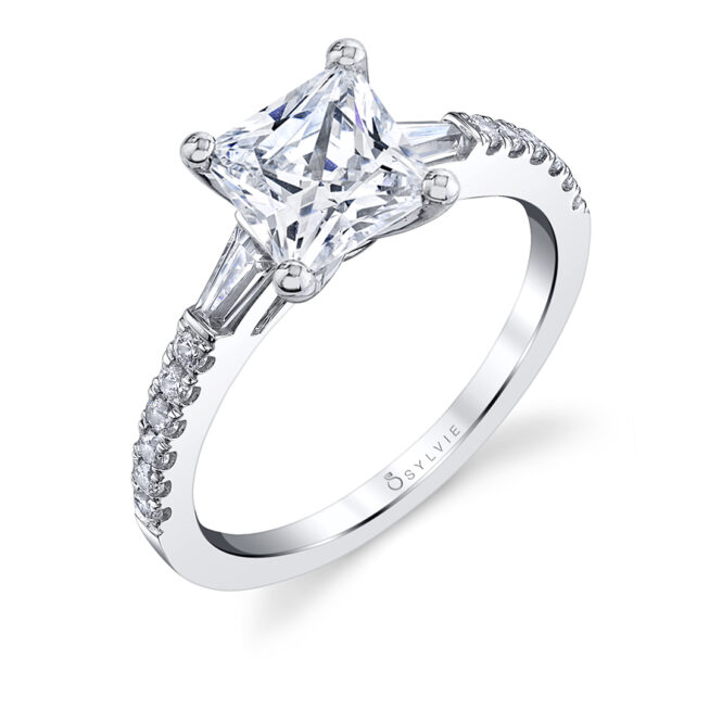 Modern Solitaire Engagement Ring