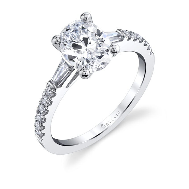 Modern Solitaire Engagement Ring