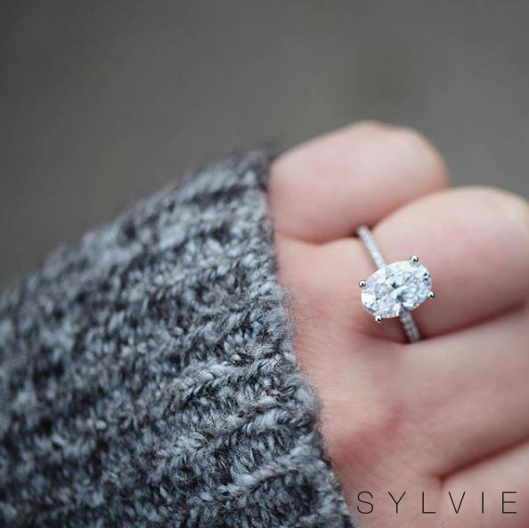 oval engagement ring