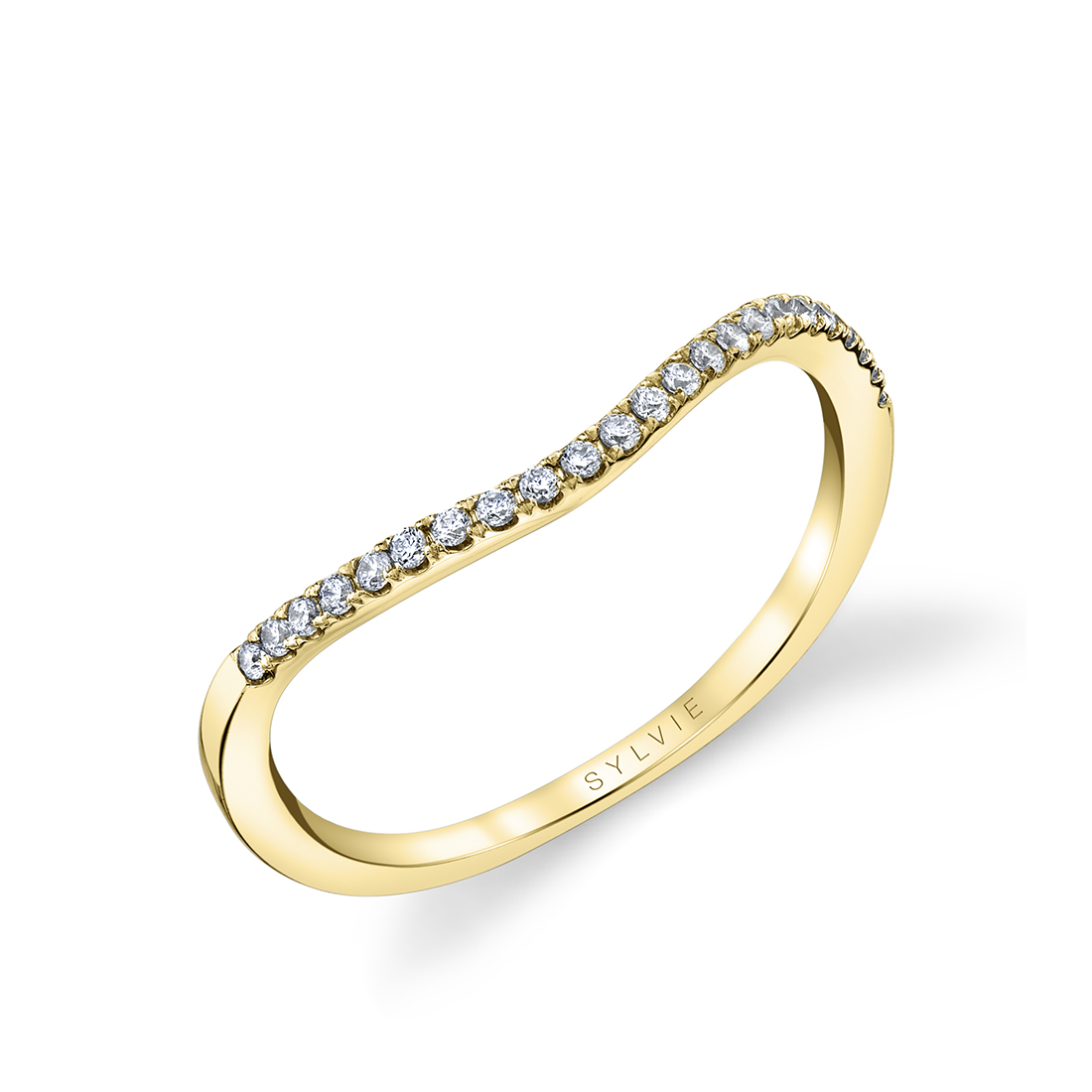 classic curved wedding band in yellow gold