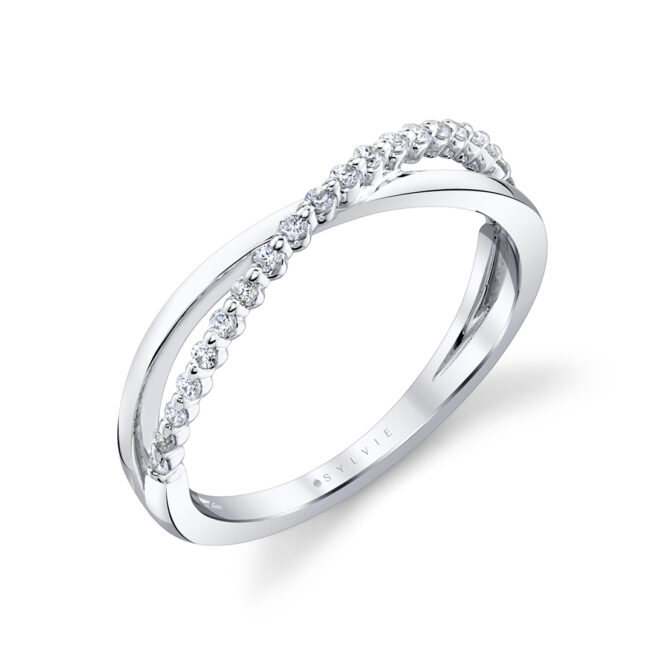 round diamond crossover wedding band in white gold