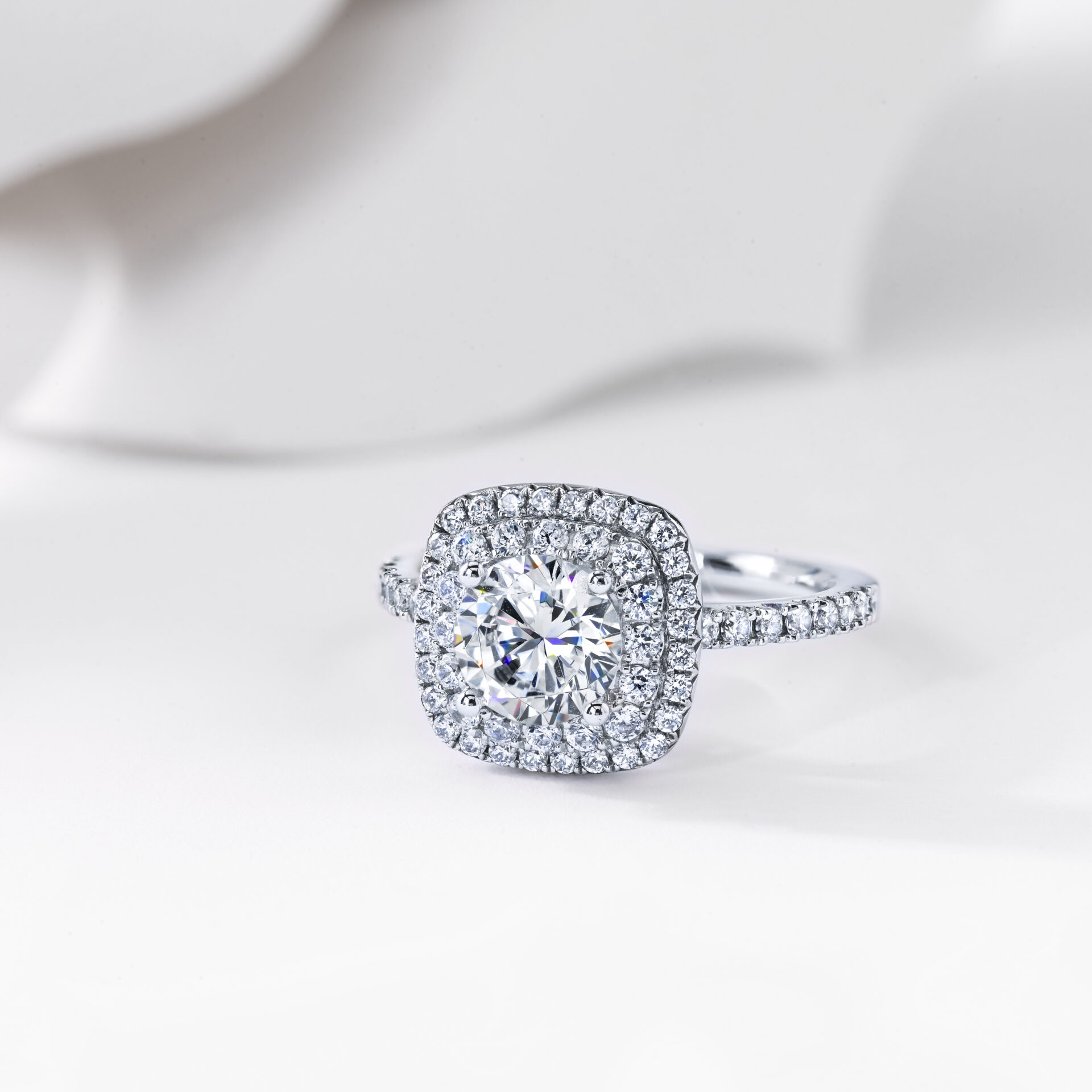 Small diamond fell off engagement ring | Weddings, Etiquette and Advice |  Wedding Forums | WeddingWire