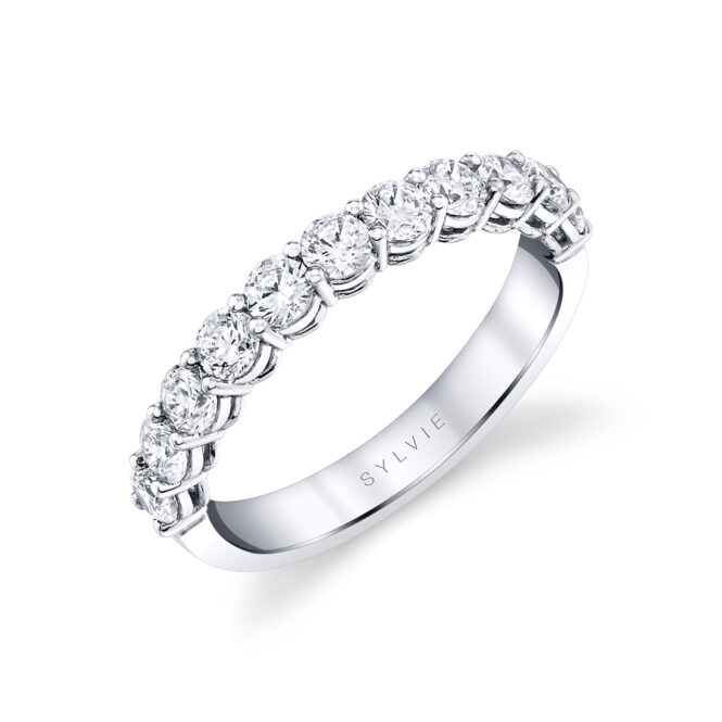 white gold round shaped wedding ring b106-100
