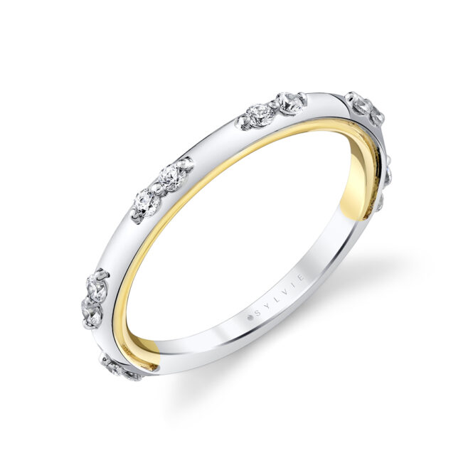 yellow gold prong set diamond wedding ring