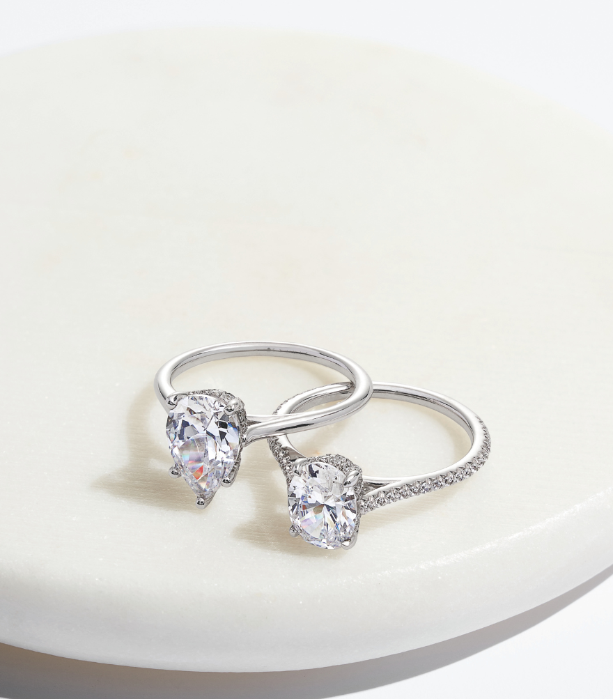 Pear Cut Engagement Rings Top Web Banner (Mobile)
