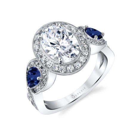 What Color Is Sapphire? Shades & Meanings 4 what color is sapphire 4