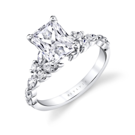 What is a Radiant Cut Diamond? Shape, Sparkle & Buying Guide 5 what is a radiant cut diamond 5