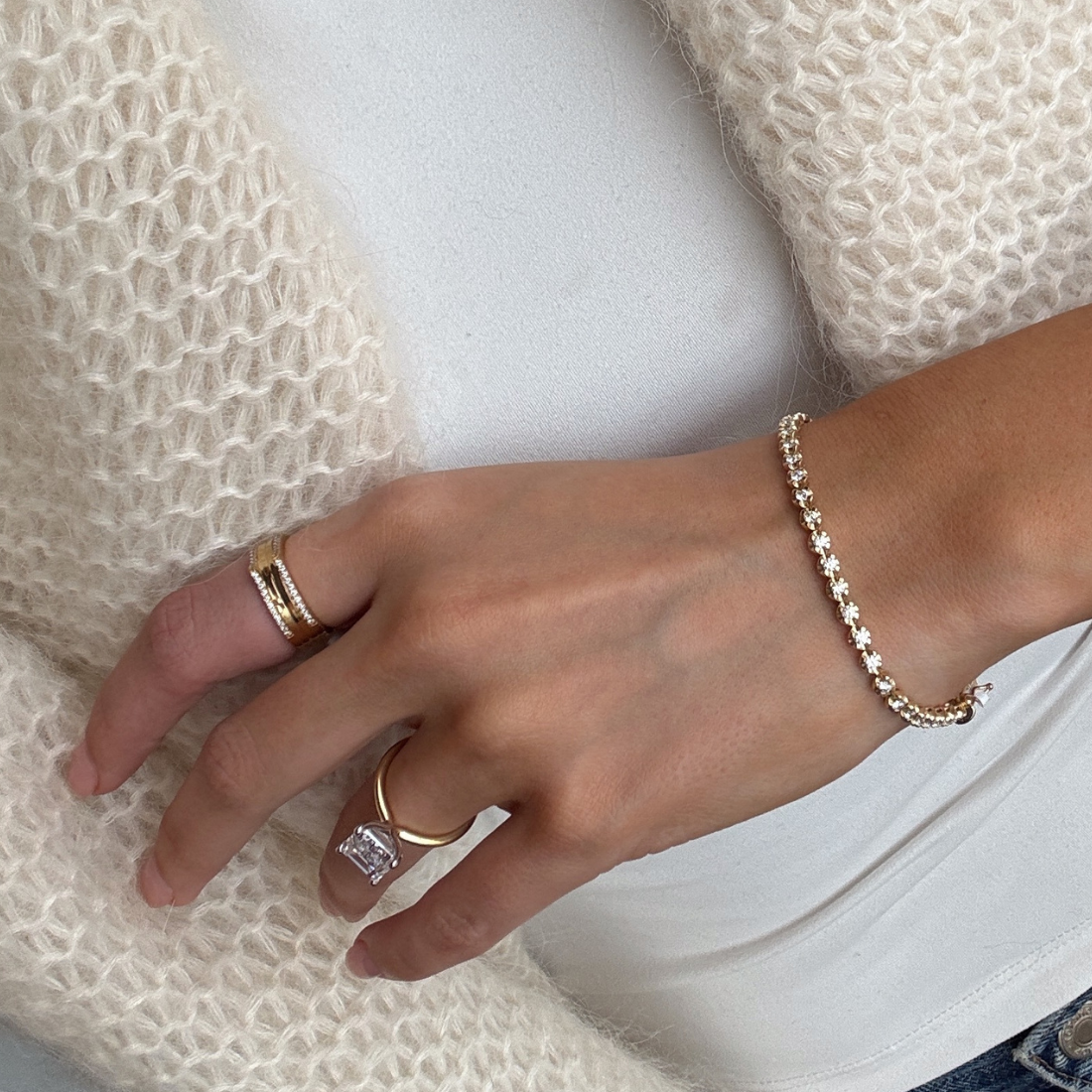 Why Is It Called a Tennis Bracelet? 3 why is it called a tennis bracelet 3