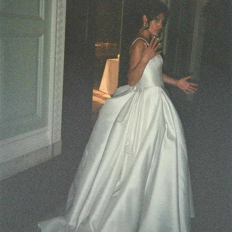 What Jewelry to Wear with Your Wedding Dress 1 what jewelry to wear with wedding dress 1