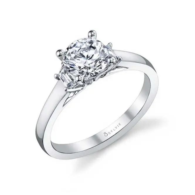 Modern 3 Stone Engagement Ring 