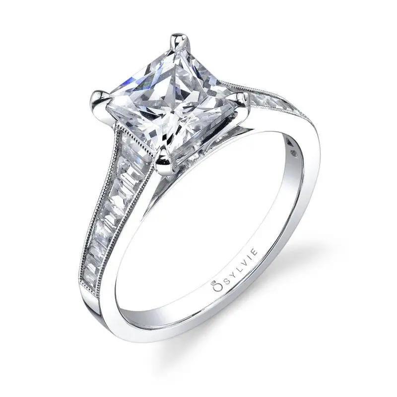 Lilou – Modern Princess Cut Baguette Engagement Ring