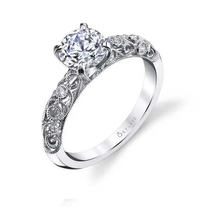 Round Cut Modern Vintage Solitaire Engagement Ring