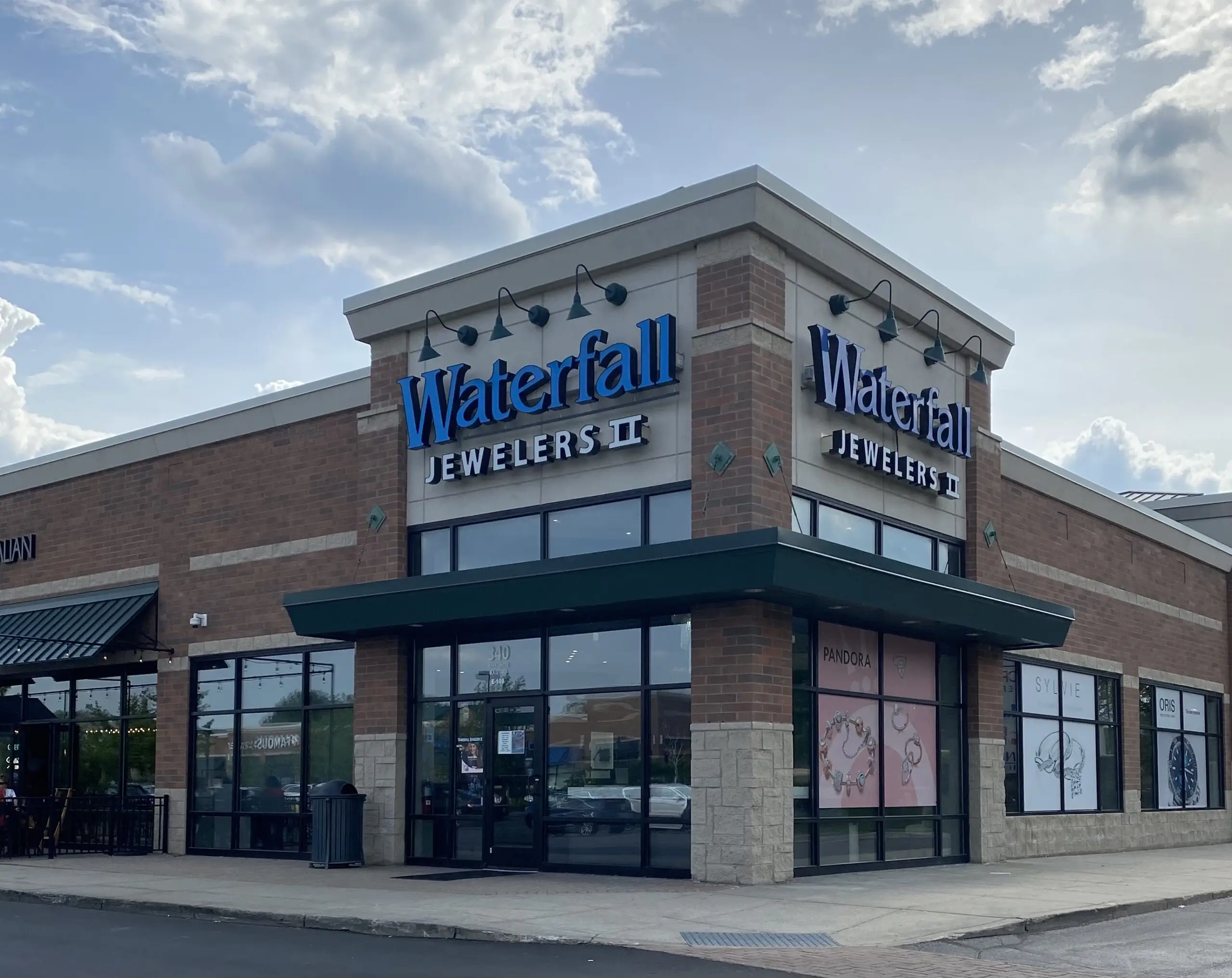 Waterfall Jewelers – White Lake