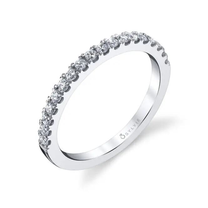 Profile Image of a Princess Cut Engagement Ring With Halo