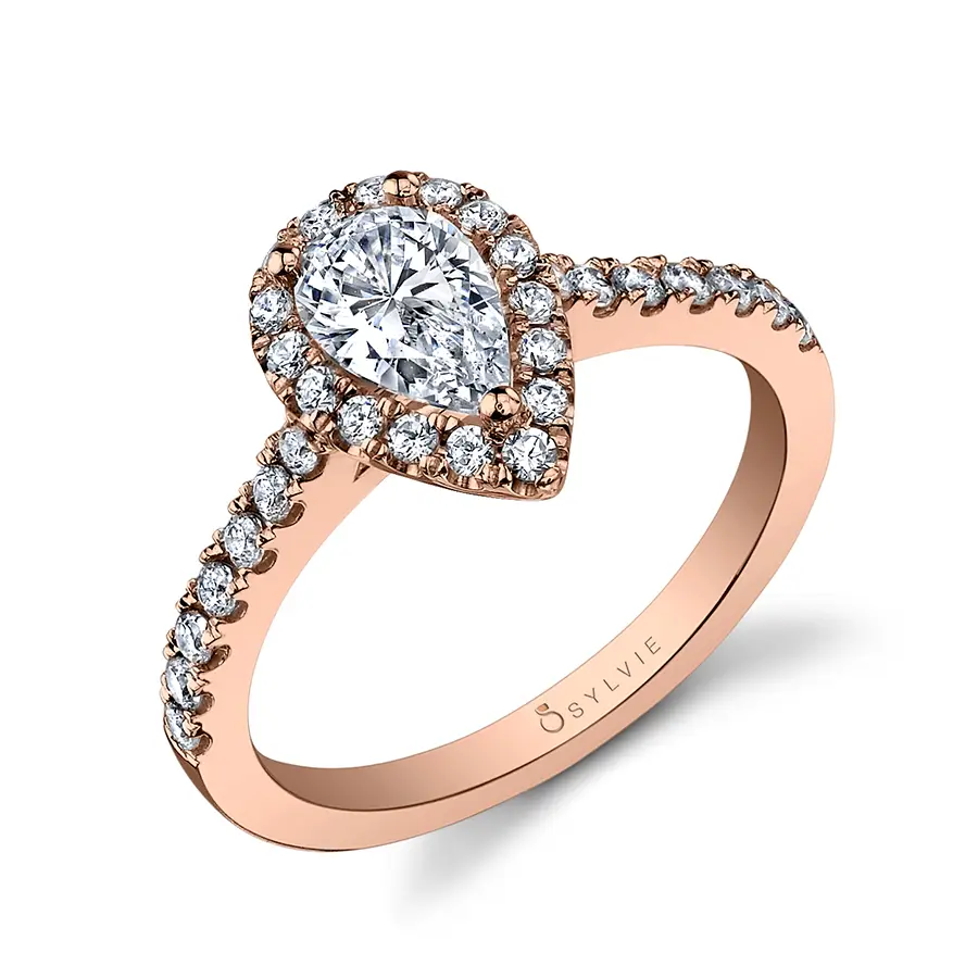 pear shaped engagement ring