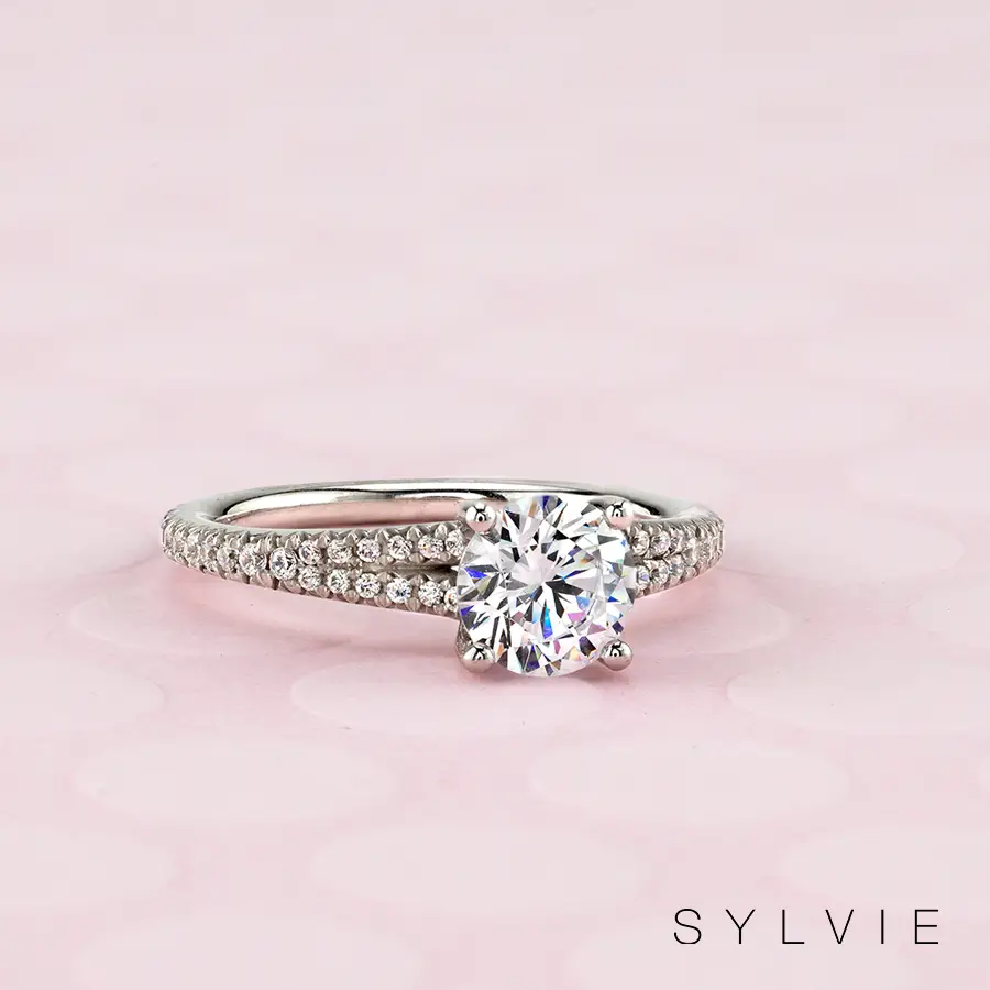 solitaire engagement ring