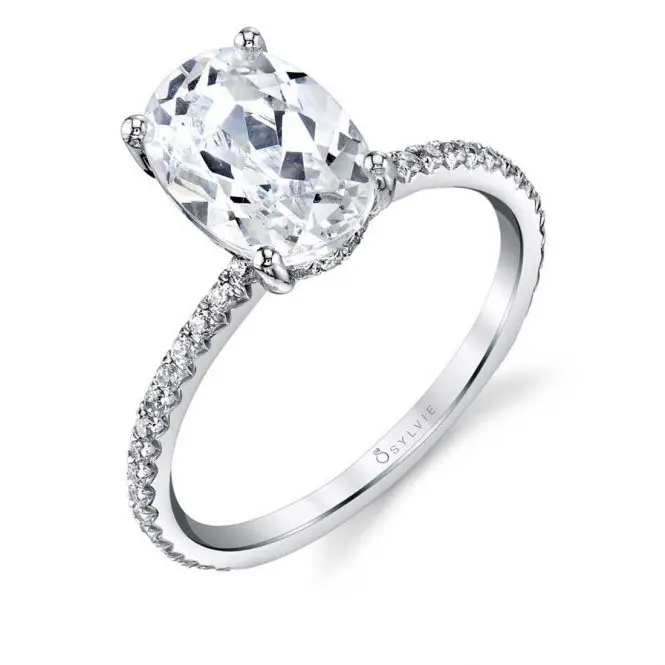 Oval Engagement Ring
