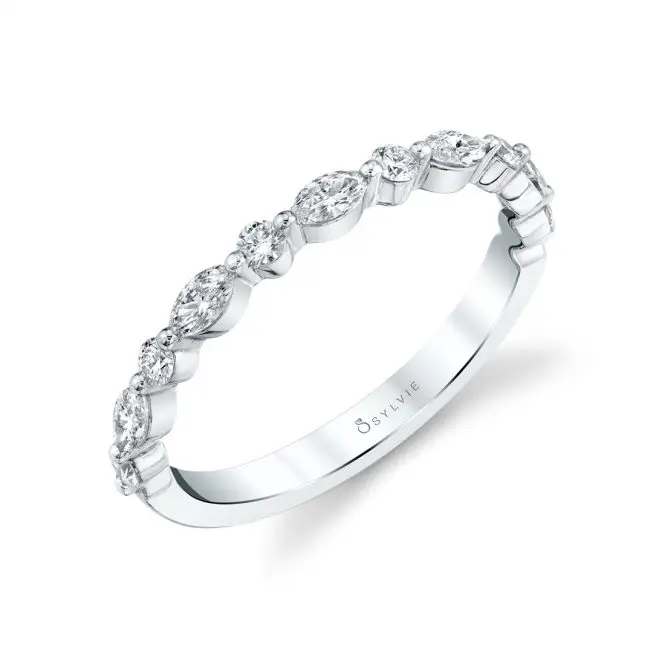 Profile Image of a Single Prong Engagement Ring in White Gold - Karol