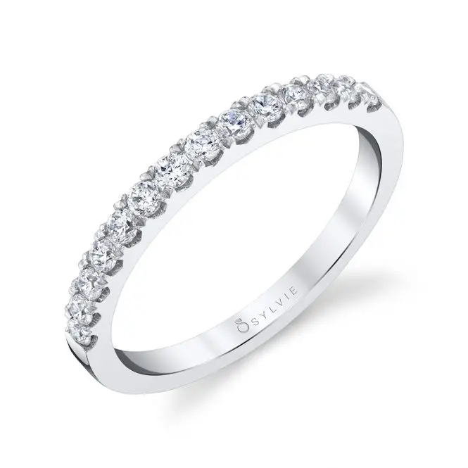 Round Cut Classic Engagement Ring - Isadora