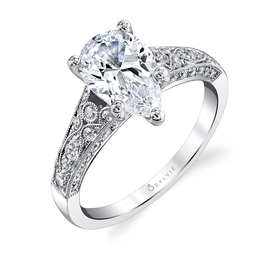 pear engagement ring lvie