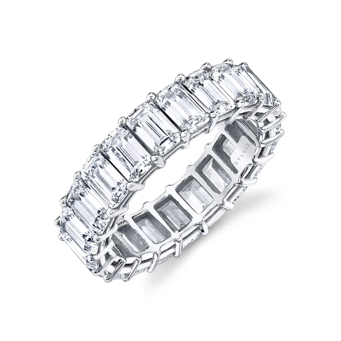 emerald cut diamond eternity band