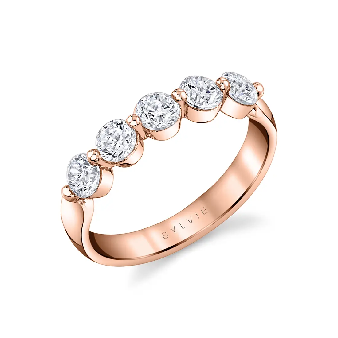 large single prong wedding band in rose gold