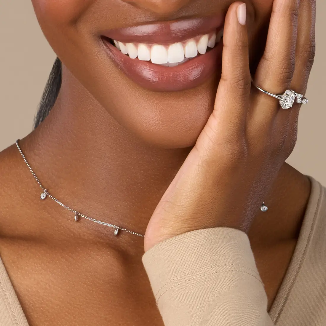 White Gold Classic Pear-Shaped Band - Lifestyle Image