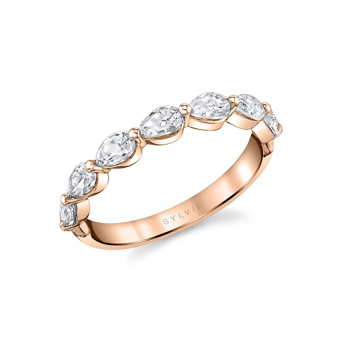 White Gold Classic Pear-Shaped Band - Lifestyle Image - Lifestyle Image