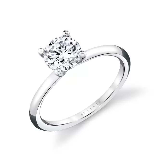 solitaire engagement ring