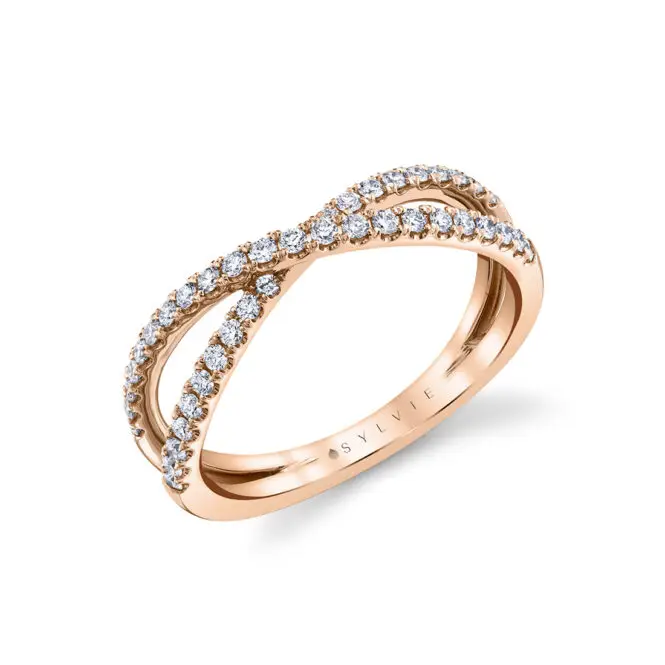 classic crossover wedding ring in rose gold