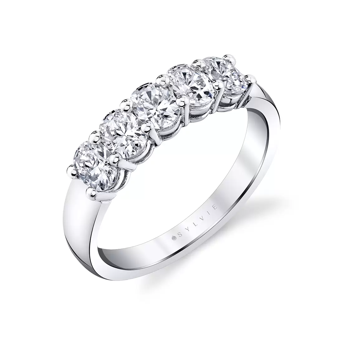 oval shaped five stone wedding band