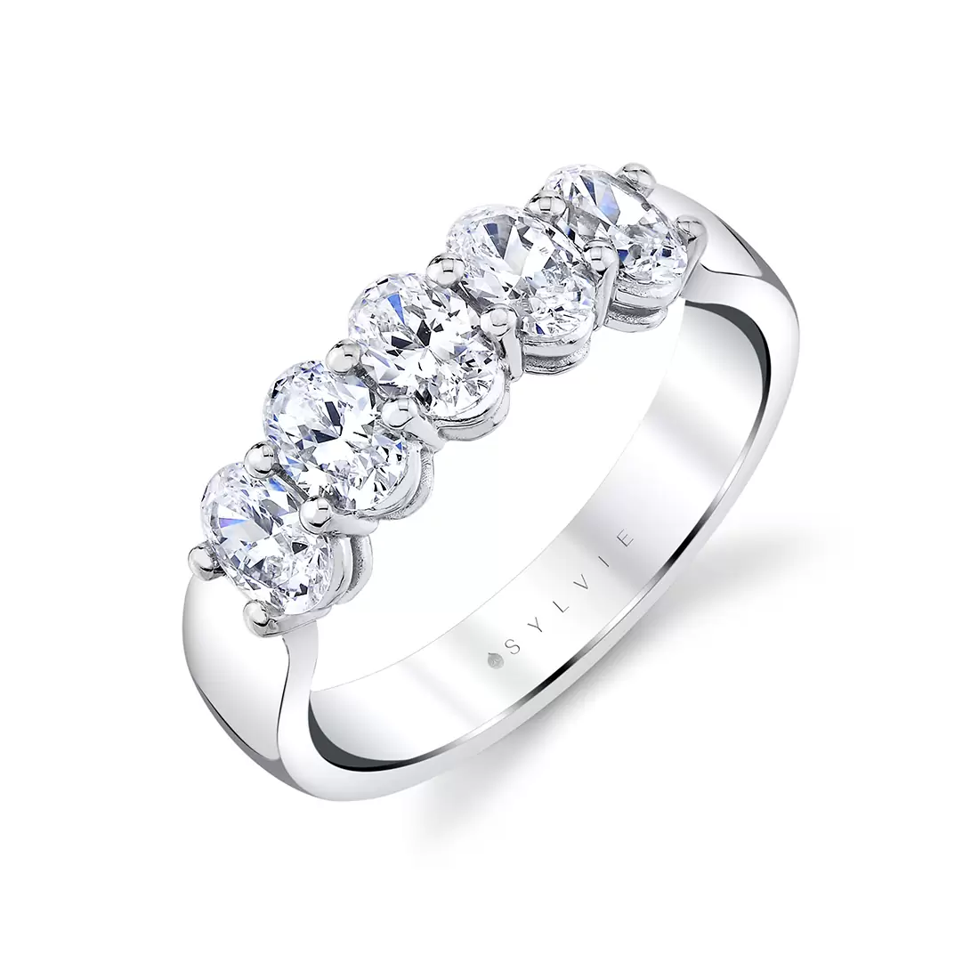 oval shaped five stone wedding band