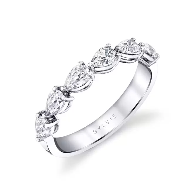 white gold pear shaped east to west wedding ring b103-100
