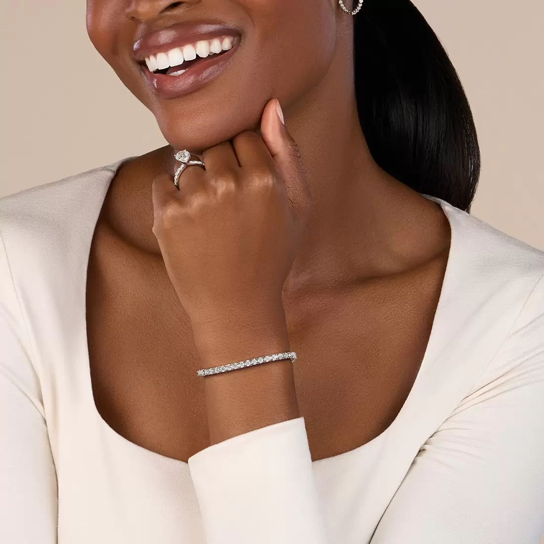 White Gold Classic Diamond Bracelet 4.0 CT - Lifestyle Image