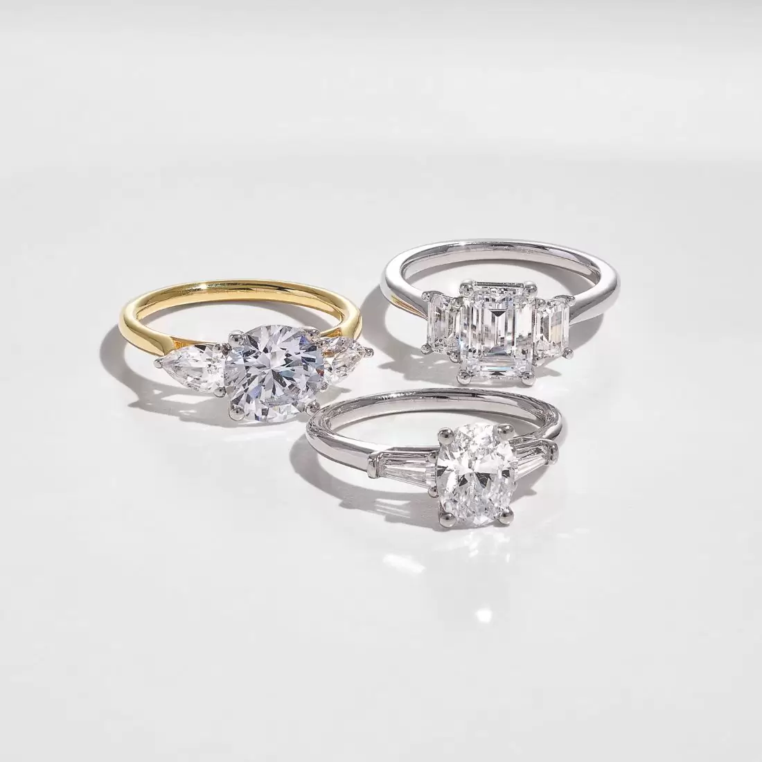 Buying an engagement ring on a budget online