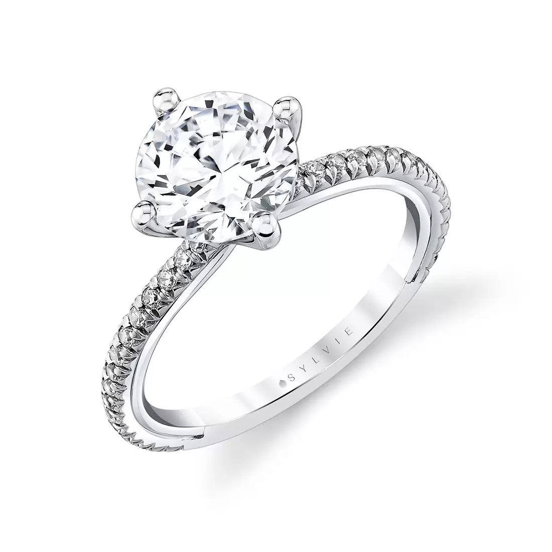 a guide to 2 carat diamond engagement rings