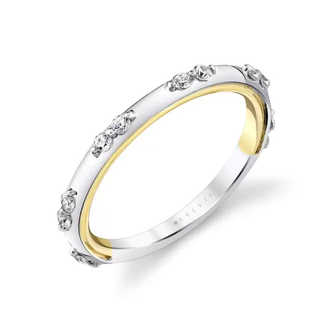 yellow gold prong set diamond wedding ring